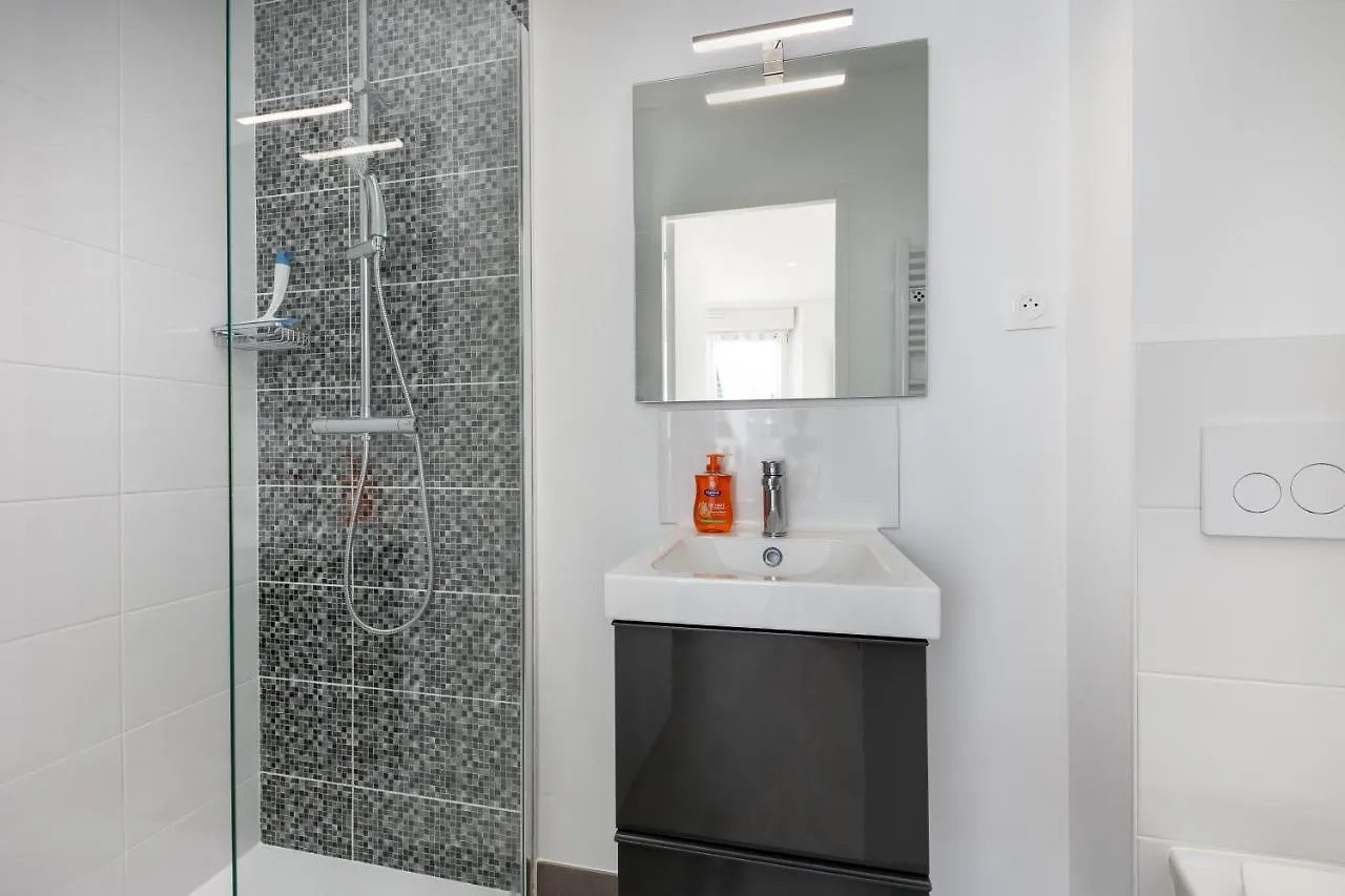 L'Etoile Chambre Spacieuse Avec Sdb Privative Espaces Partages Cuisine Salon Et Terrasse Brest 0*,