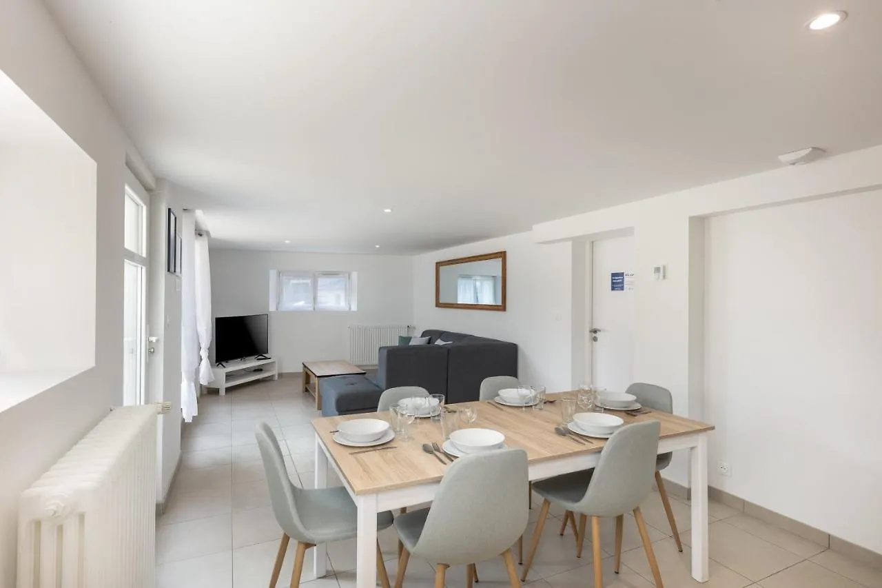 L'Etoile Chambre Spacieuse Avec Sdb Privative Espaces Partages Cuisine Salon Et Terrasse Breszt